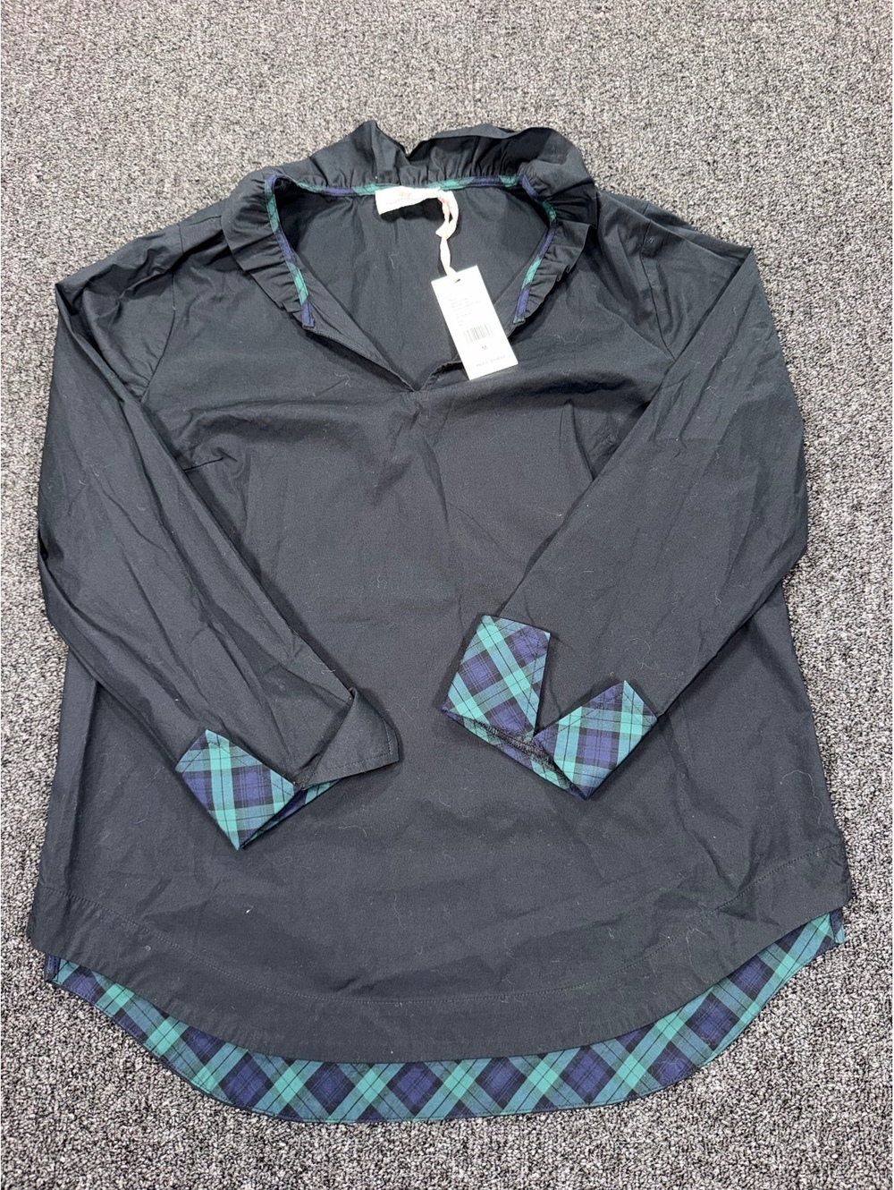 NWT Vineyard Vines Black Woven Top with Plaid Trim ruffled collar Size M